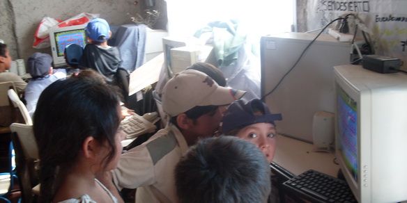 Lavalle escuela compu y chicos N