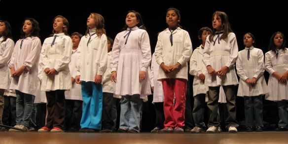 Coro de niños escolares 3 N