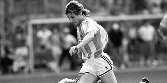 Efemérides - Claudio Caniggia