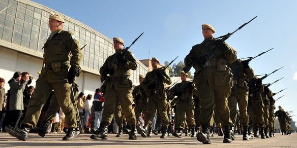 Día de la bandera-gendarmería-militares-NOTA