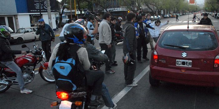 Protesta Motoqueros - NOTA10