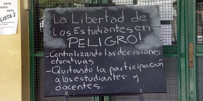 ESCUELA luzuriaga NOTA 01