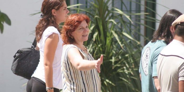 Plga Lafont saludando N