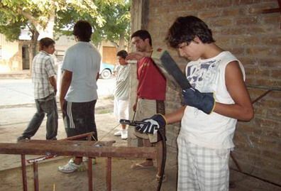 Esquina escuela soldadura