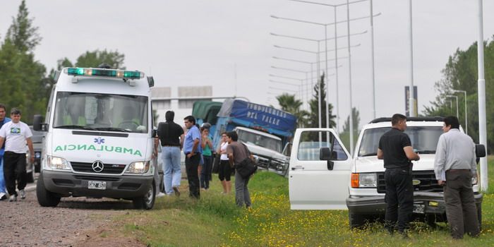 Accidente Acceso Sur y Lamadrid - NOTA2