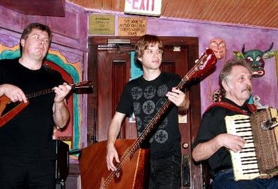 Musicos con balalaikas P1