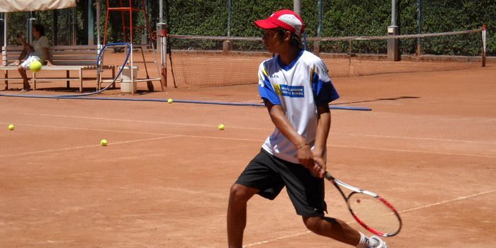 Sama tenis dos