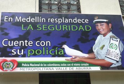 Policia medellin cartel