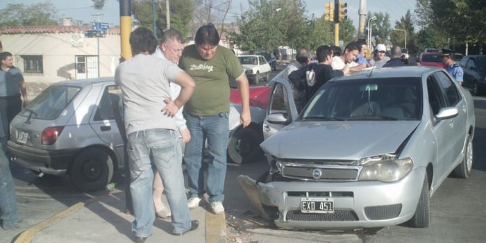 Triple choque en el Corredor N 2