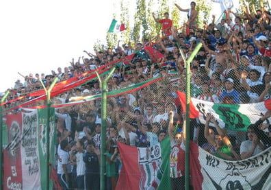 Hinchada guaymallén portada
