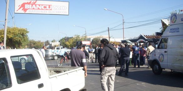 Vecinos gutiérrez - protesta - NOTA