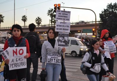 Marcha-perros-fosa-terminal - PORTADA1