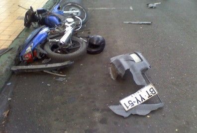 Moto joven atropellada camioneta chilena Capital
