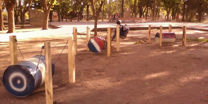 68880_141997132514261_100001119246450_213156_7664342_n