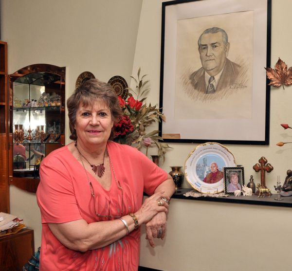 María Elena Izuel 2 para int