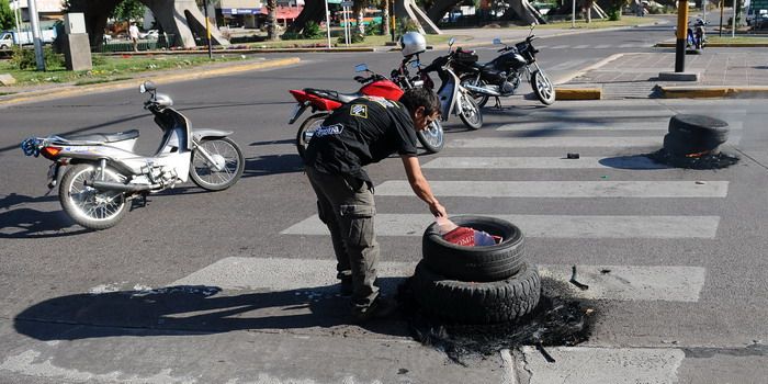 Motos-motoqueros-casco-NOTA (3)