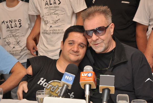 Leon Gieco conferencia 5 para int