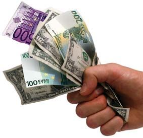 Dinero_en_mano-778755