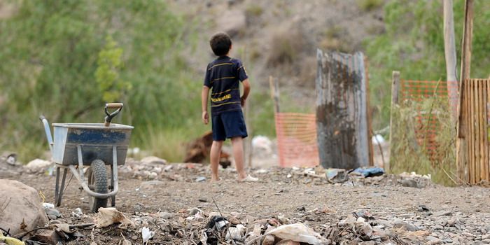 Asentamiento-okupas-la favorita-pobreza-villa-NOTA (12)