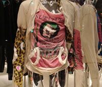 Remera-blanca-con-dibujos_jpg