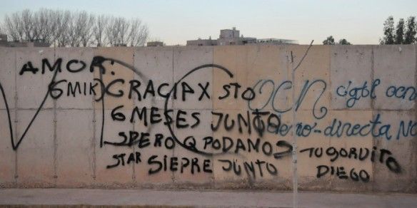 Graffitis parque central diego salinas 2