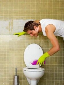 Hombre-limpiando-224x300