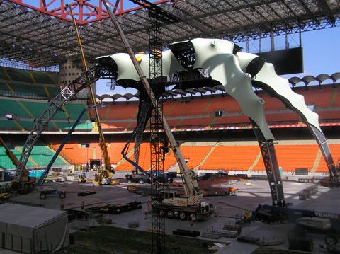 the claw u2