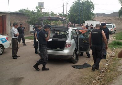 Asalto tiroteo liderar persecucion campo papa Portada interior