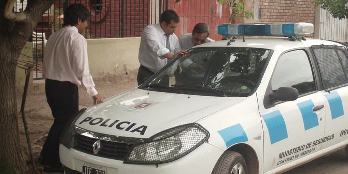 Asalto tiroteo liderar persecucion campo papa Nota interior 1