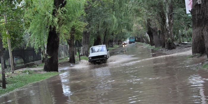 Tormenta Calle Tirasso - Nota