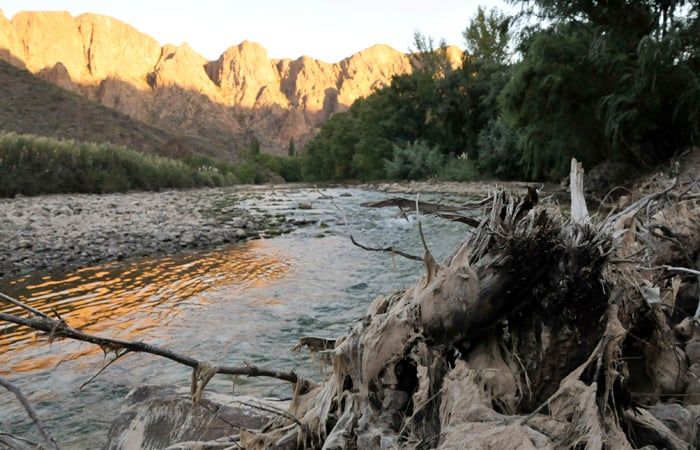 Rio Atuel caudal bajo 1 para int