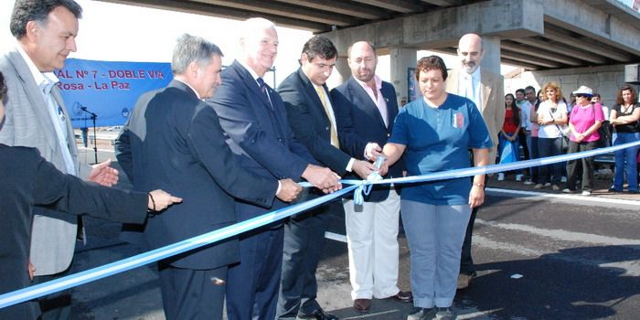 Copia_de_Corte_de_Cintas_en_Las_Catitas N