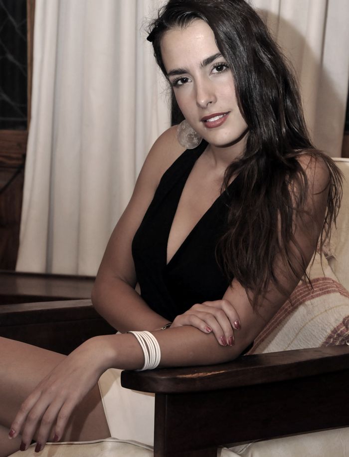 Celina Tapia 700x900 2