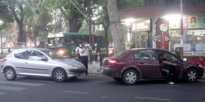 Choque y discusión en Gutiérrez y 25 de Mayo NOTA INTERIOR