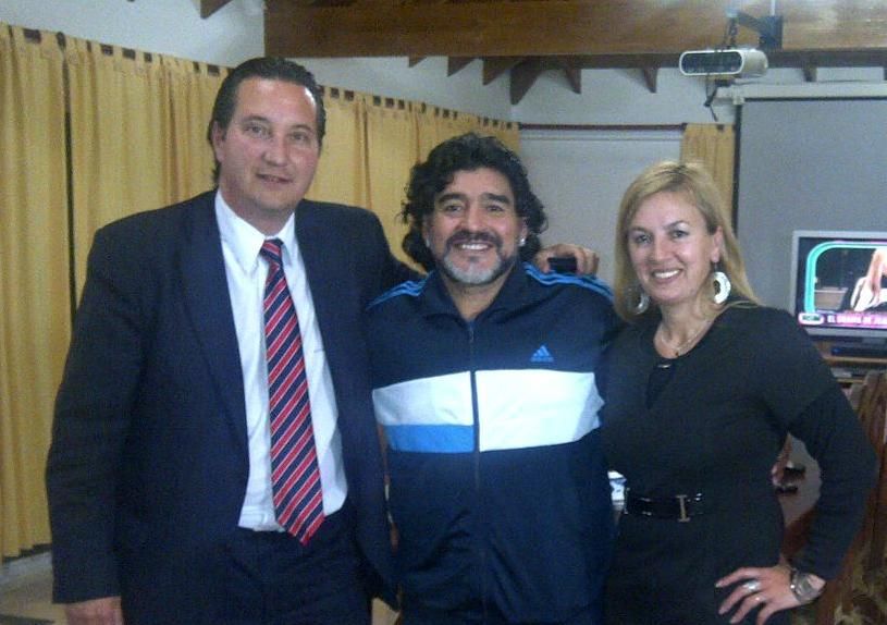 Maradona y abogados