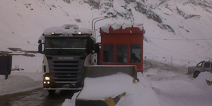 Paso internacional cristo redentor N