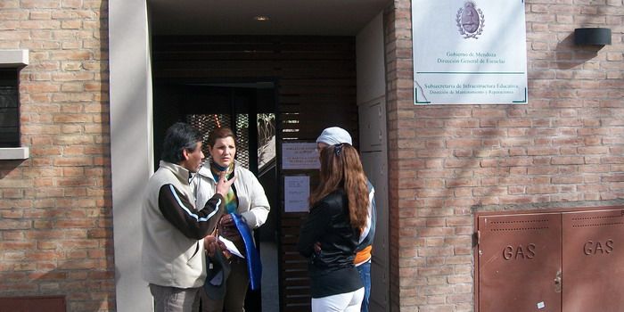 Padres protestan dge tunuyán N