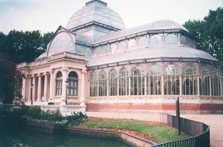 Palacio decristal parque del reitor