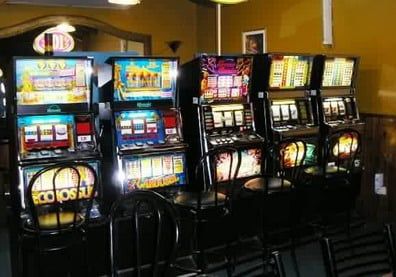 Máquinas tragamonedas.jpg P