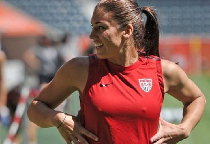 Hope-solo-alex-morgan-22