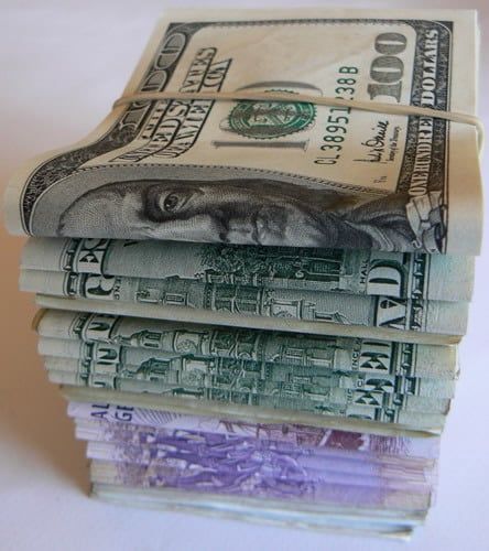 Dolares pesos vertical