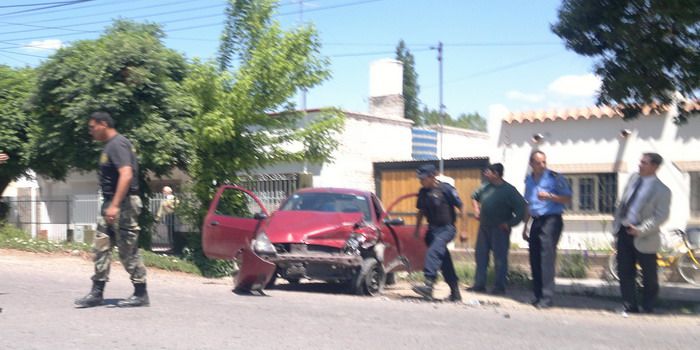 Ford k robado junín.jpg n