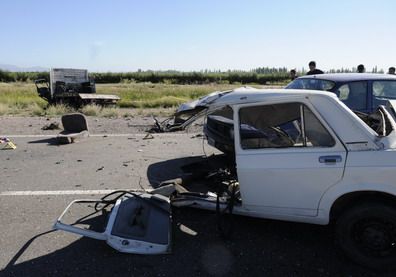 Choque frontal ruta 7 destilería - Portada