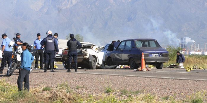 Choque frontal ruta 7 destilería - Nota3
