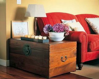 Baul madera antiguo b