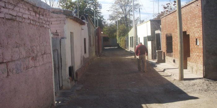 Frente casa + Pasaje - Verónica Escudero NOTA 03