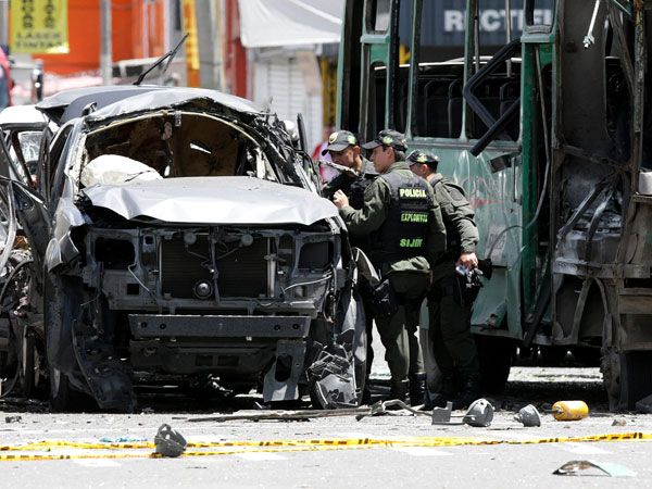 Atentado bogotá - colombia