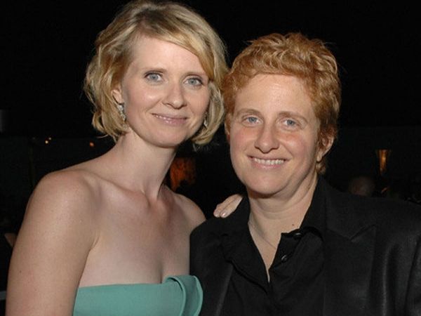 Cynthia nixon y christine marinoni