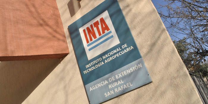 01-08-2012 INTA CONFERENCIA _DSC0180