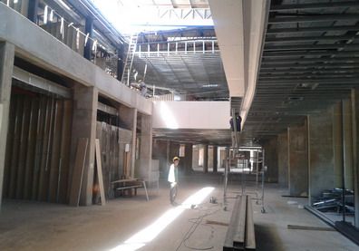 La Barraca Mall obras interior P